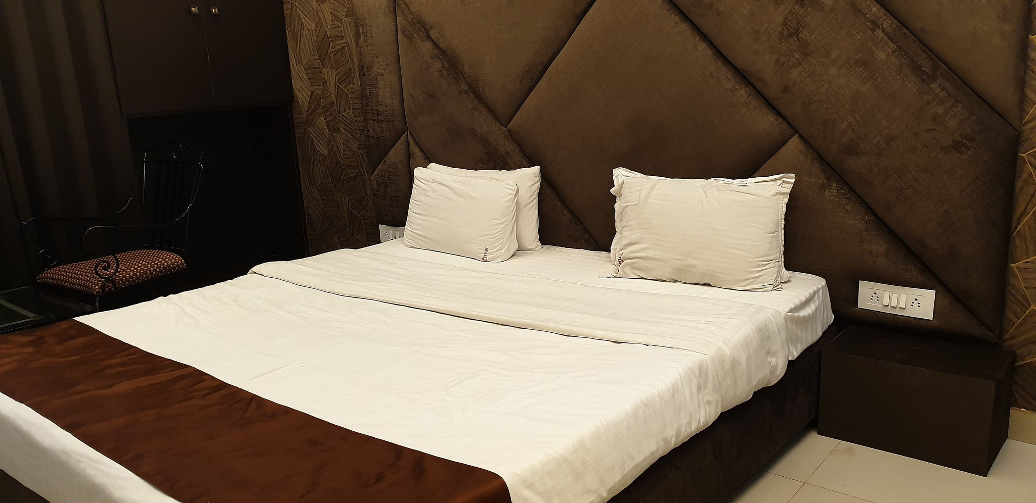 Hotel Park Deluxe AC Room 10