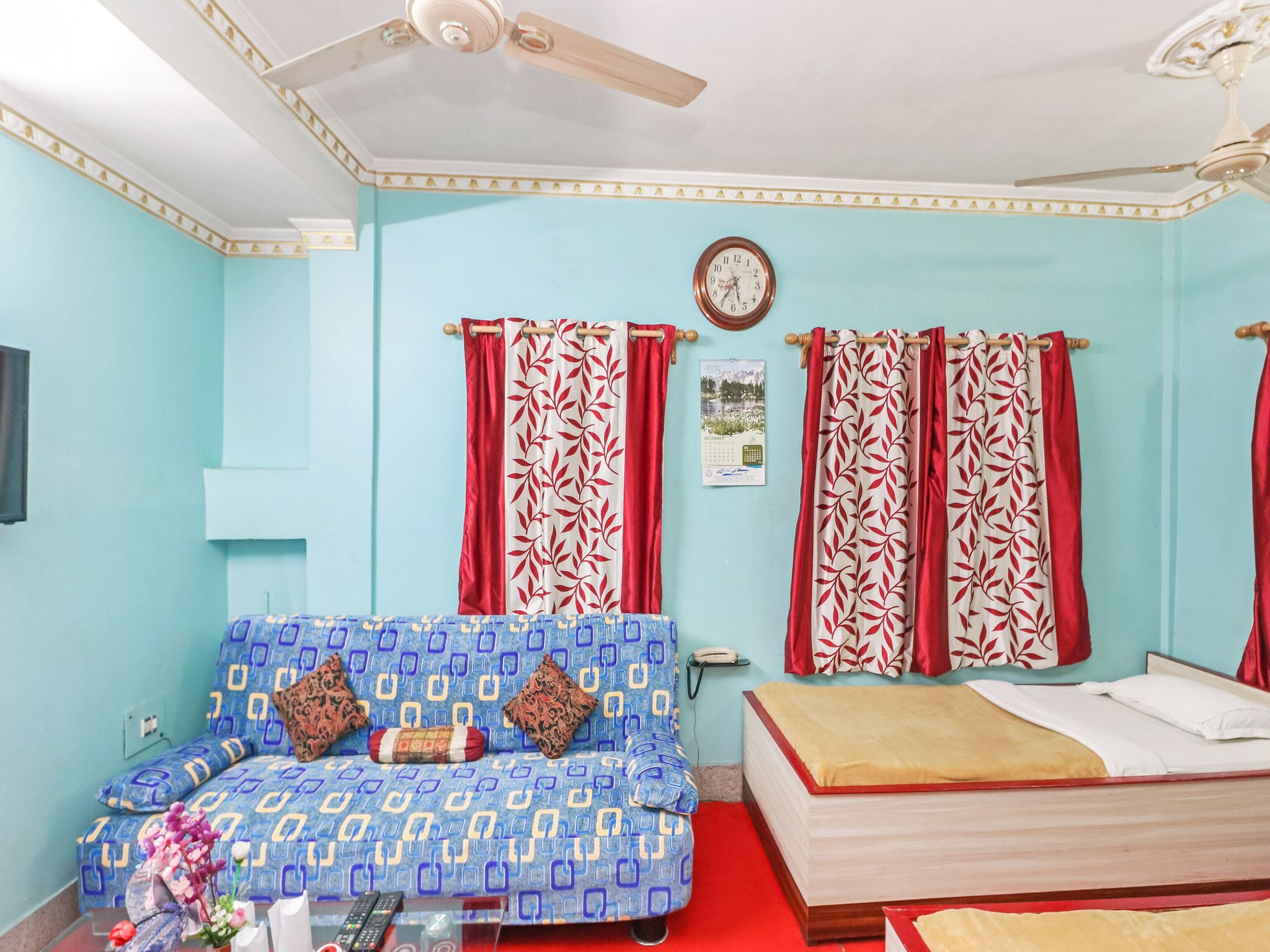 HOTEL AIRWAYS Deluxe Double Room Free Airport Drop 2