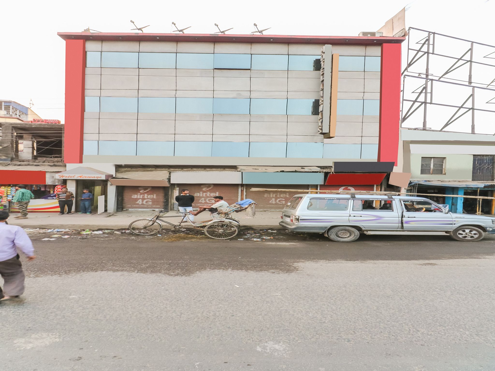 undefined HOTEL AIRWAYS 6