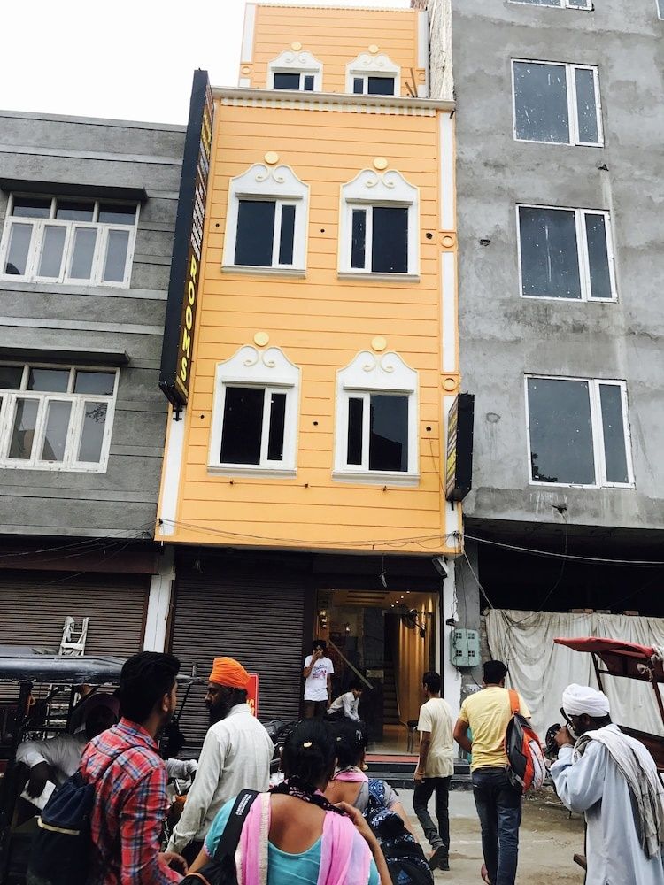 undefined Manje Bistre Dormitory - Hostel 4
