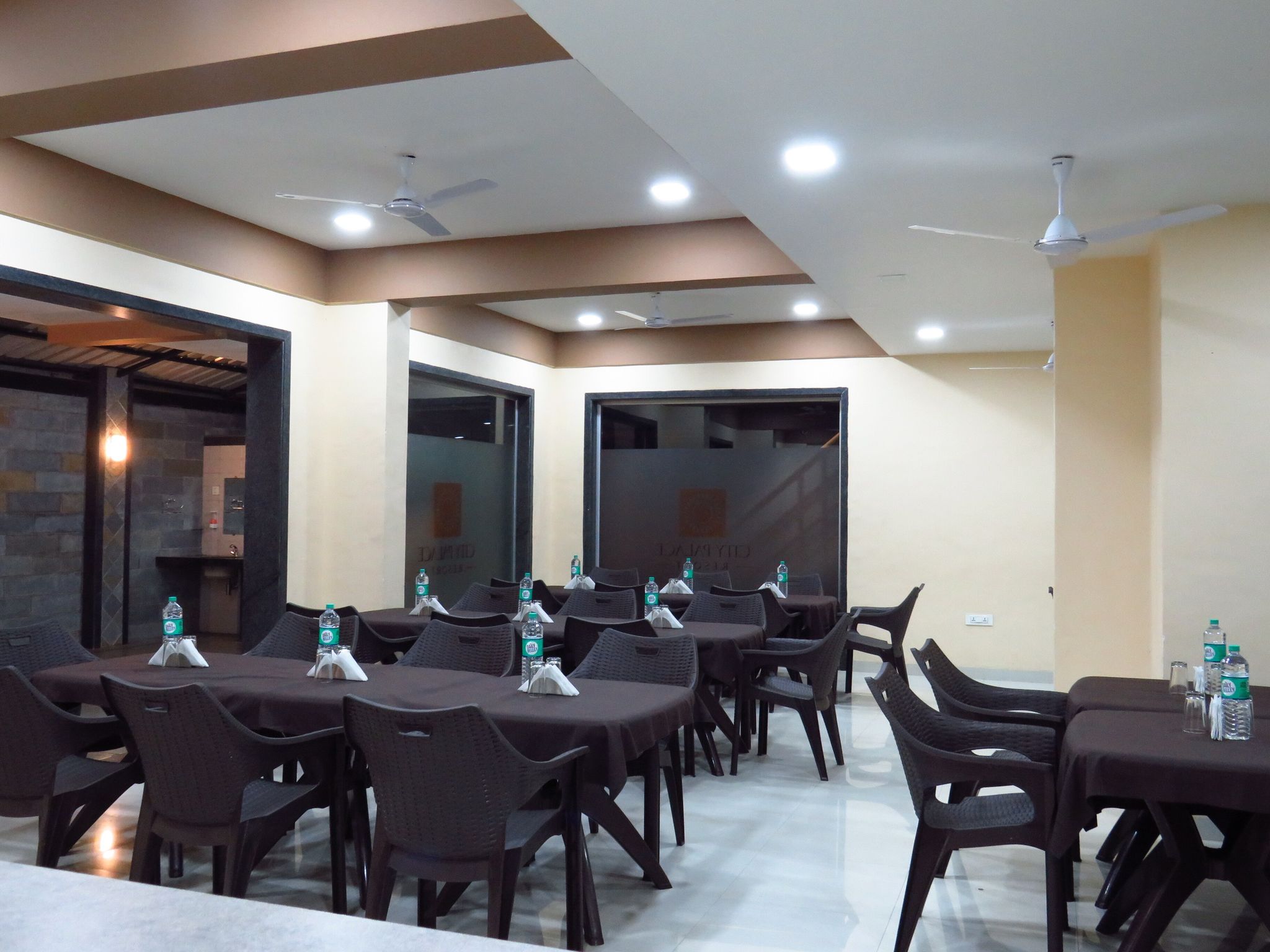 Food & Dining