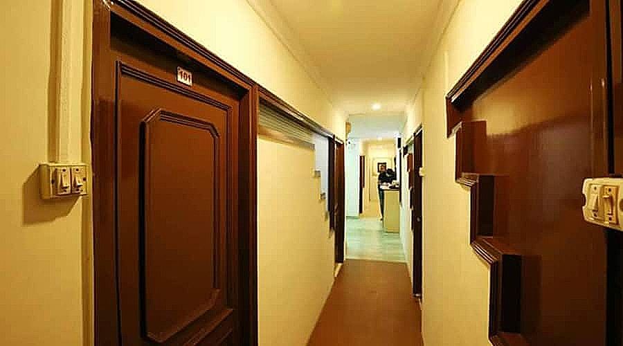 undefined Hotel Pukhraj 4