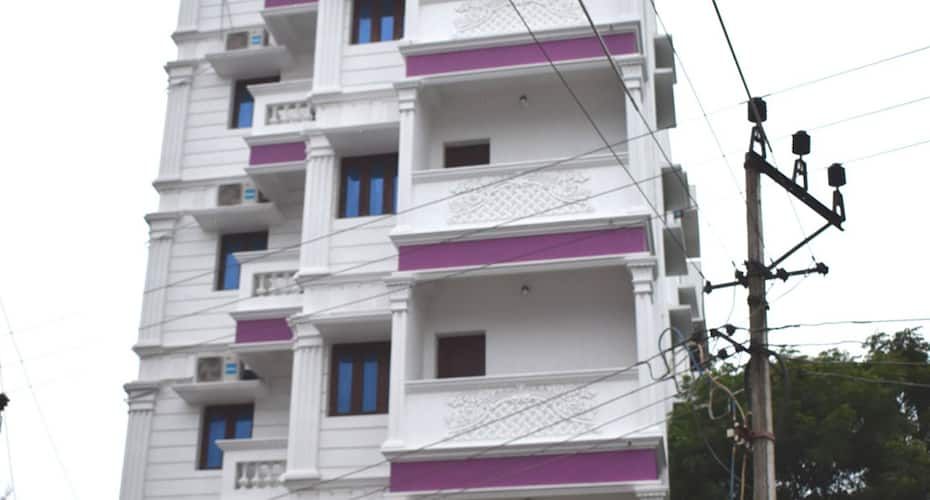 undefined White Tulip Residency 8