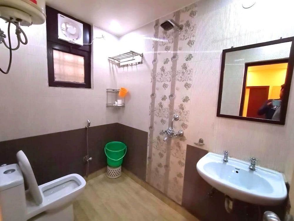 U S Fortune Hotel Elite Suite 5