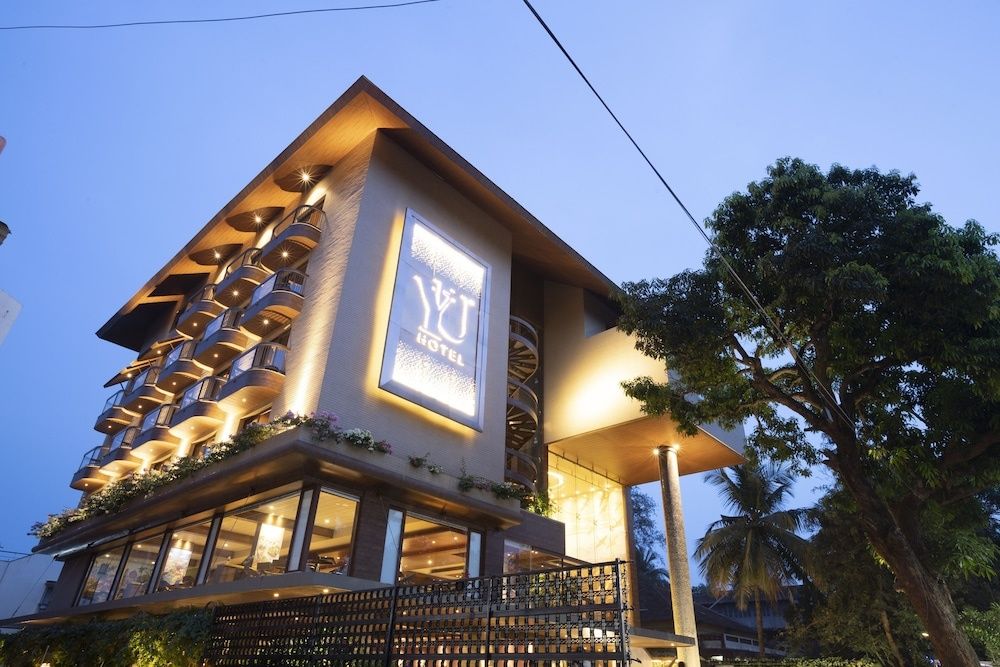 undefined YU Hotel Candolim 6