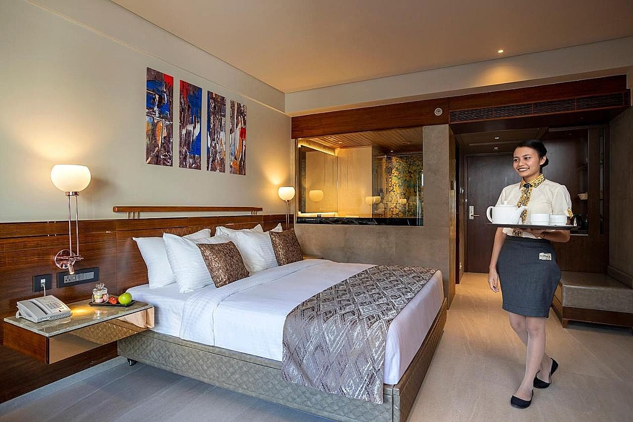 YU Hotel Candolim YU Luxe 5