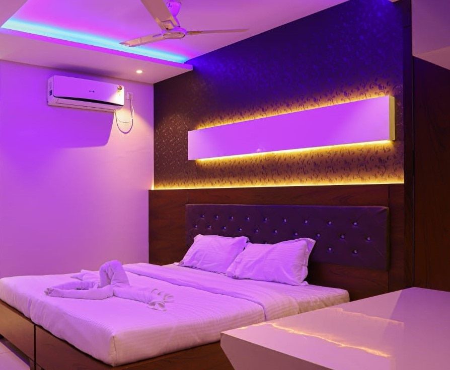 Hotel Ravikiran Deluxe AC ROOM