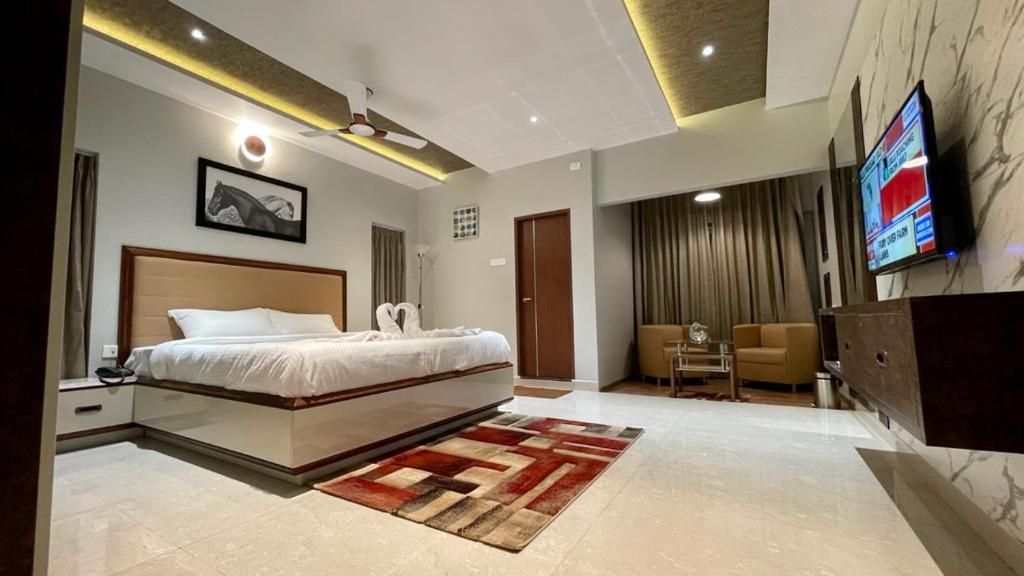 HOTEL FRIDAY INN
