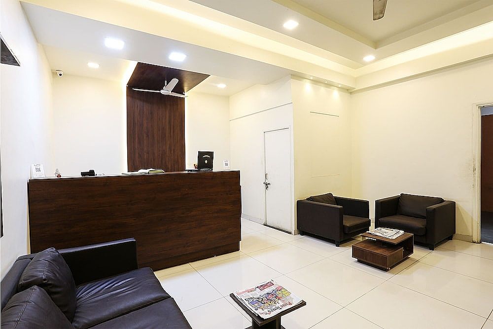 undefined Hotel HMR Royal Inn