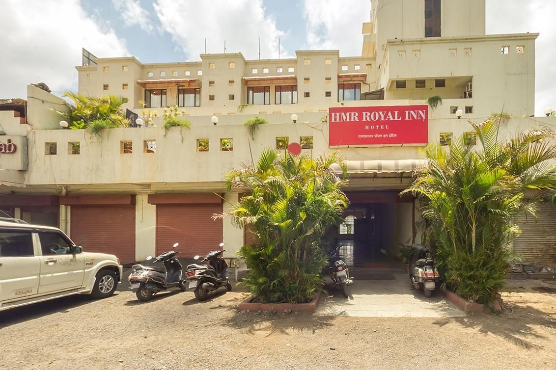 undefined Hotel HMR Royal Inn 4