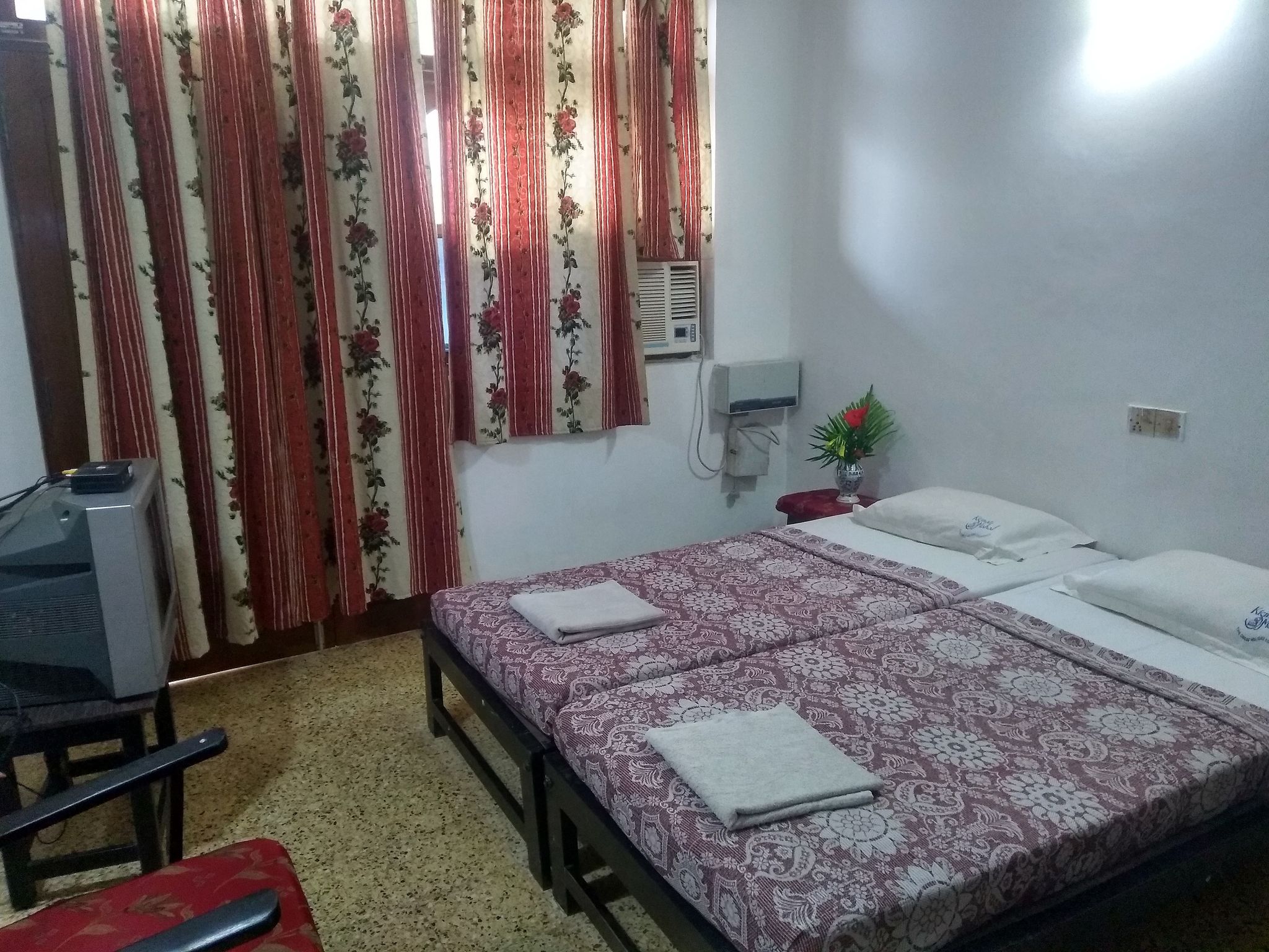 Hotel Kismat Mahal Budget Double Room 8