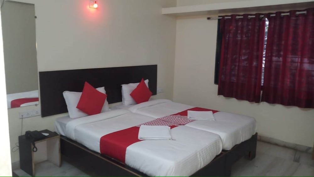 Hotel Arjun Pride Executive Rooms Non AC 4