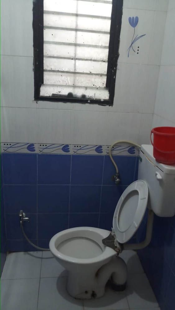 Hotel Arjun Pride Executive Rooms Non AC 10