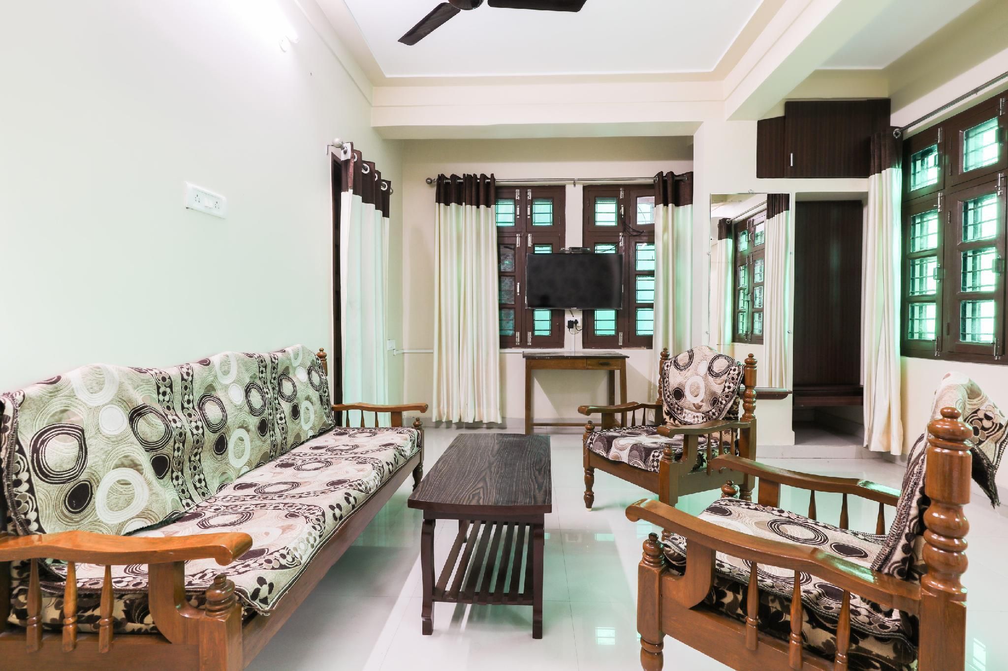 undefined Hotel Girnar 3