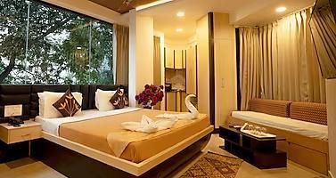 Ultra Luxury Studio