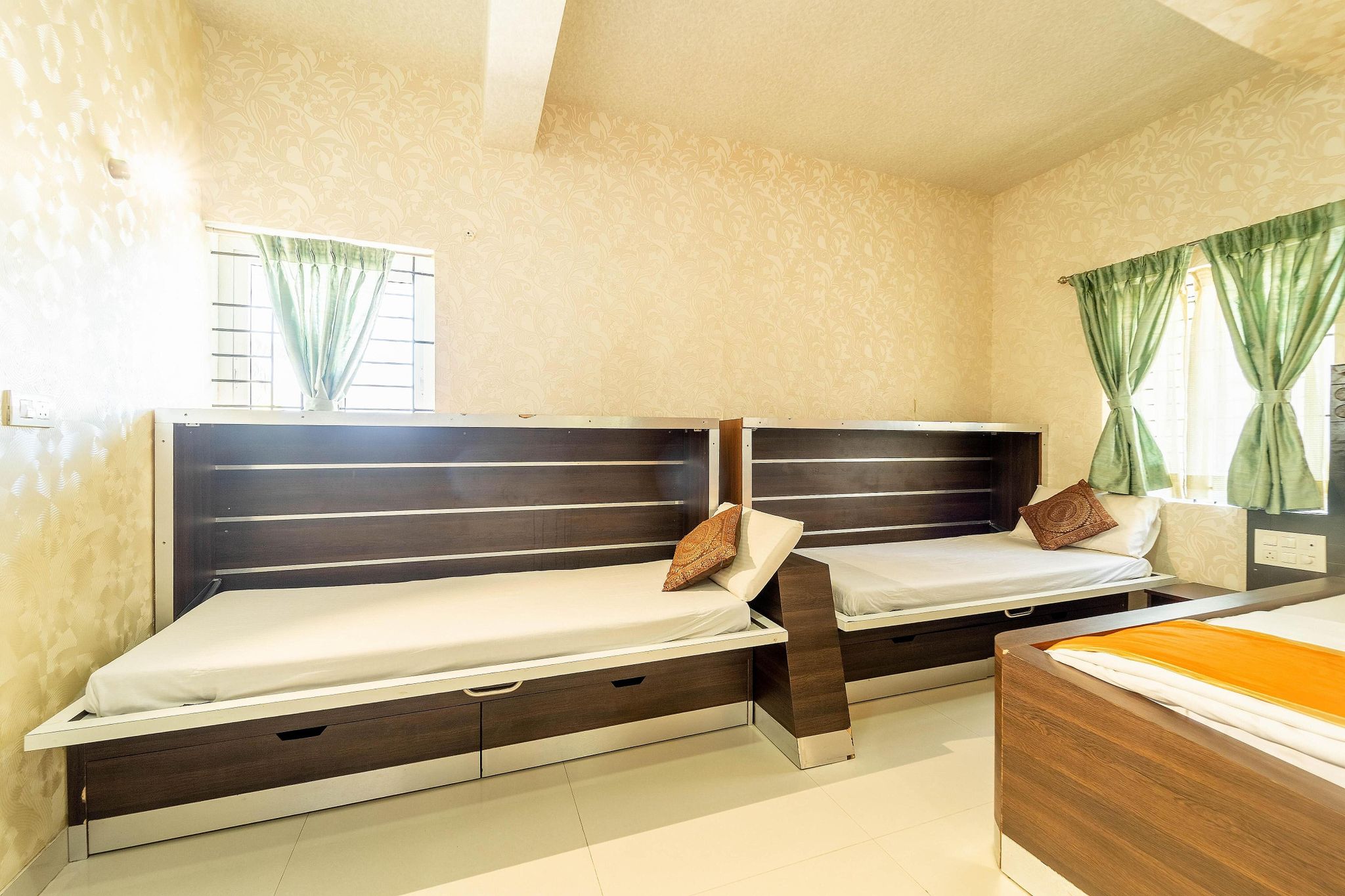 Luxury Quadruple Room