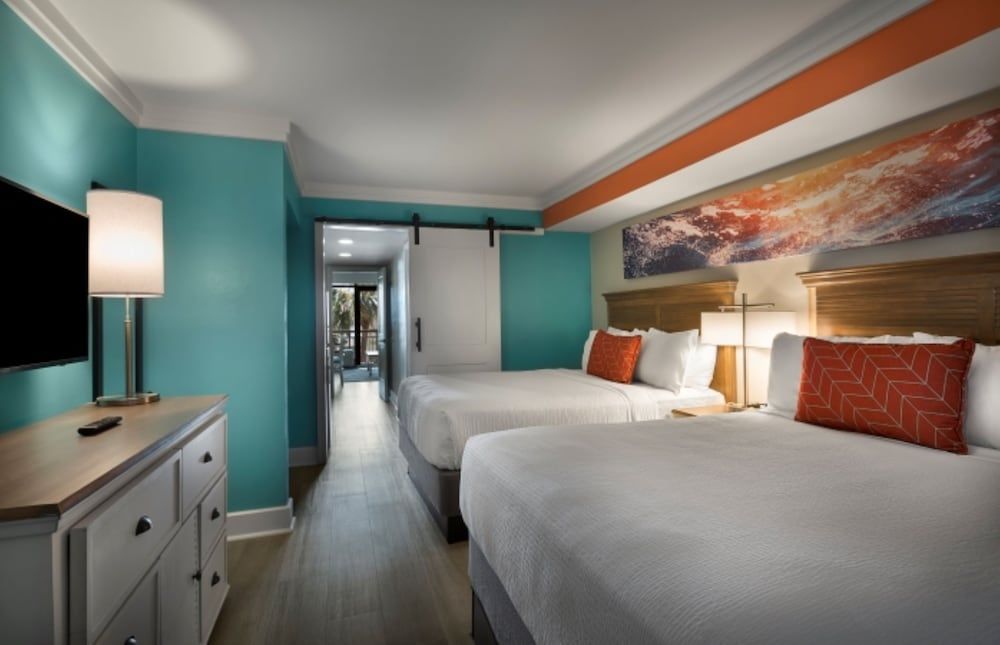 Oceanfront 2 Queen Suite Restricted View
