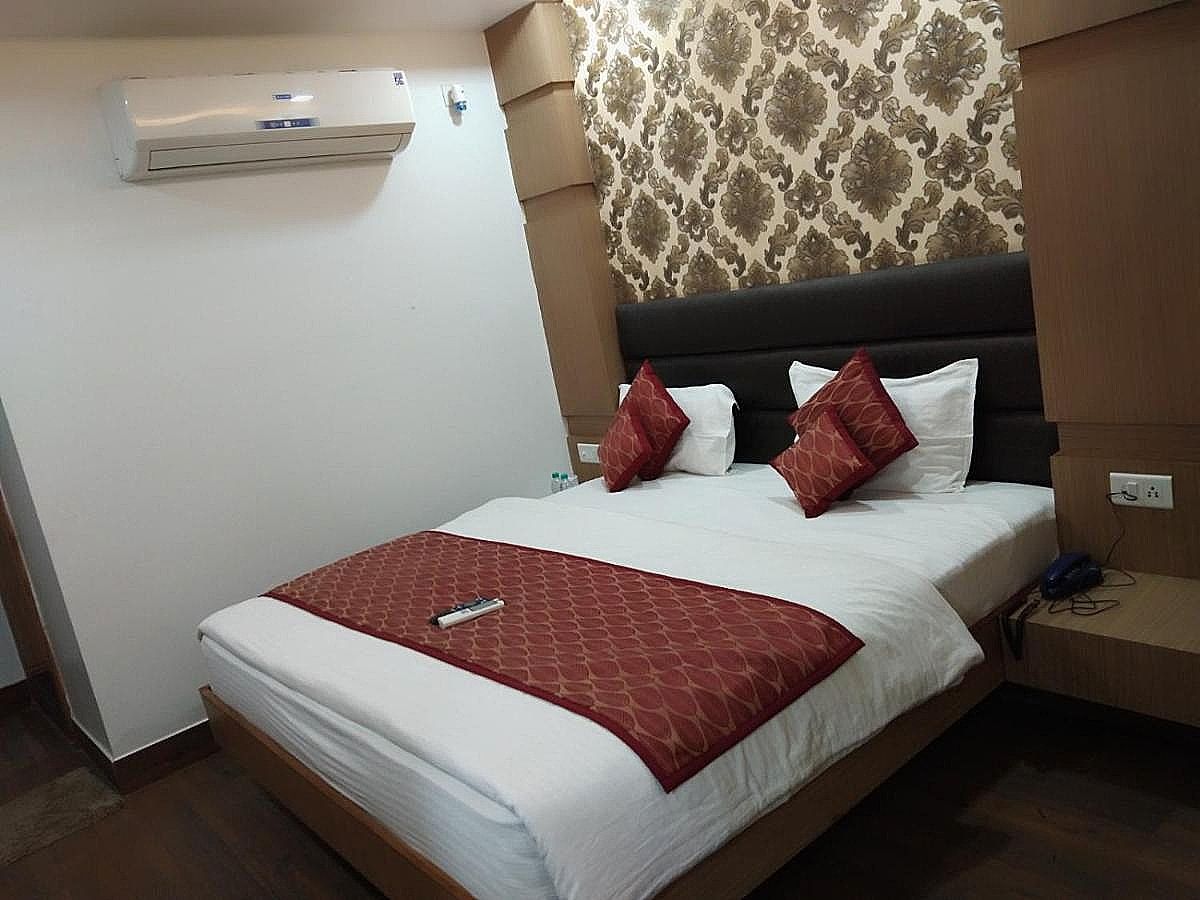 Hotel Pride Inn Deluxe Room  2