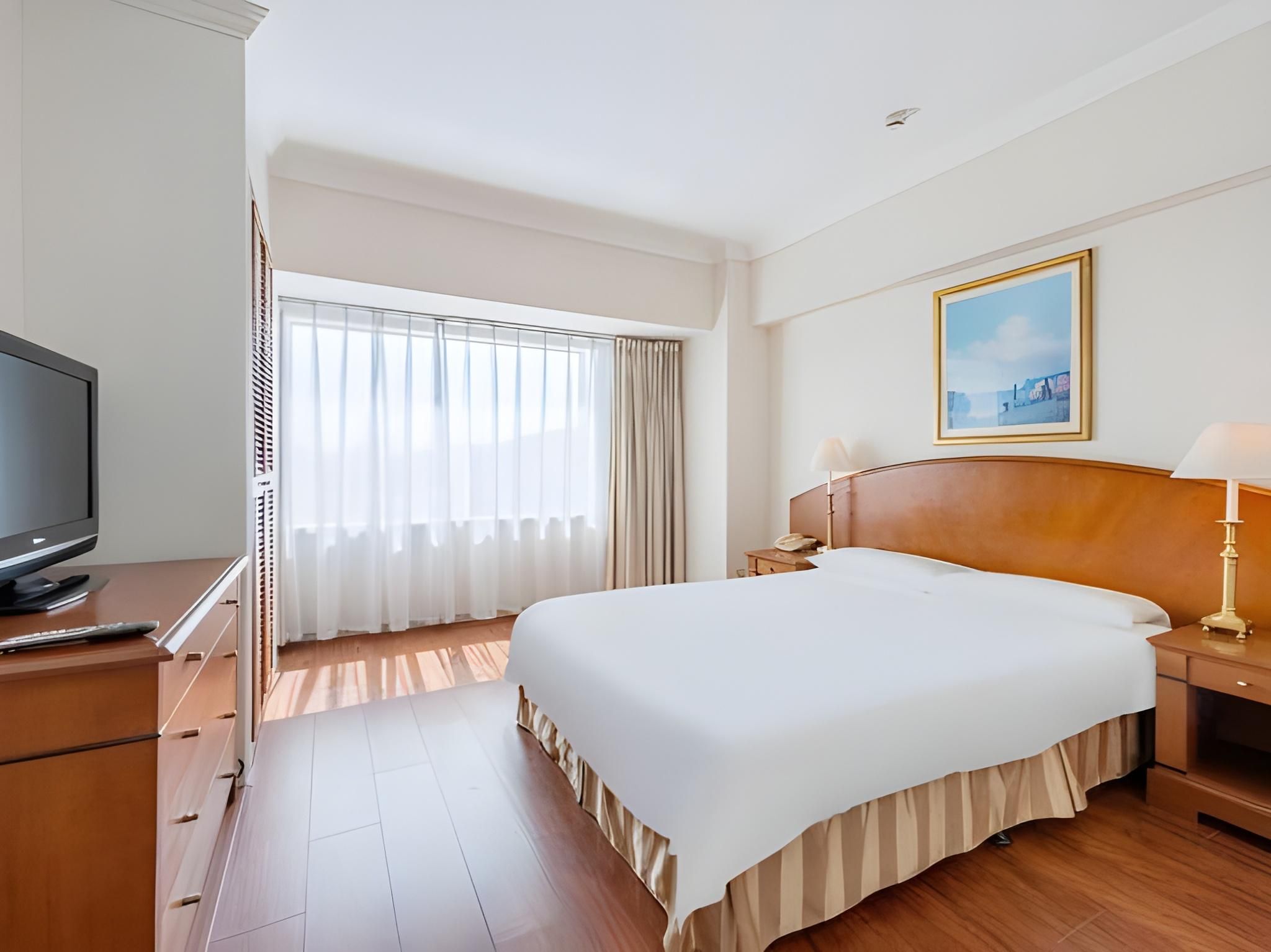 1 Bedroom Deluxe Apartment