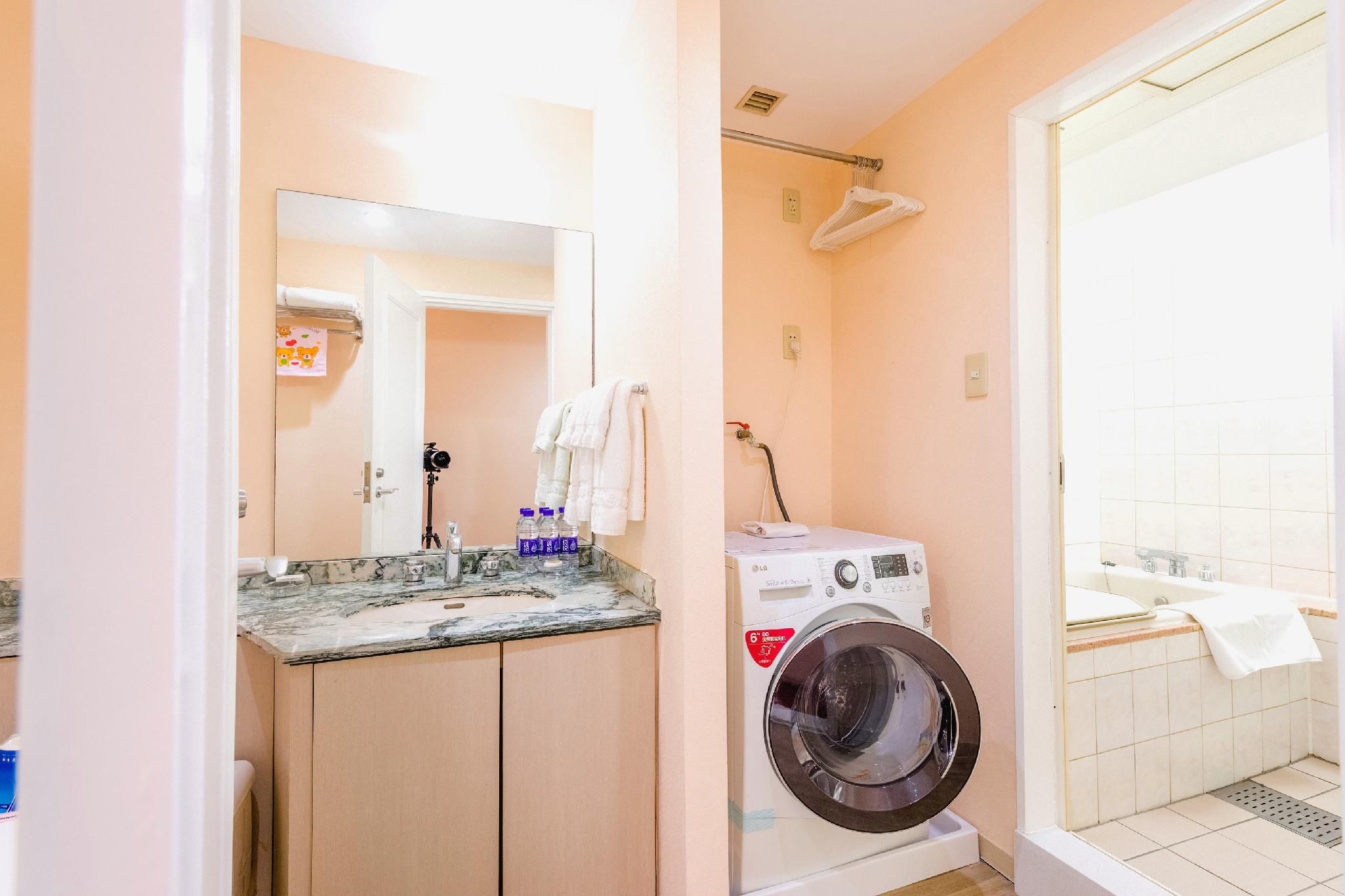 1-Bedroom Economy Apartment