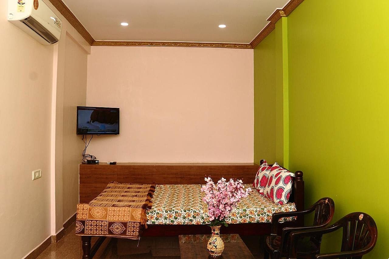Sai Guru Guest House Standard Room ( NON - AC ) 3
