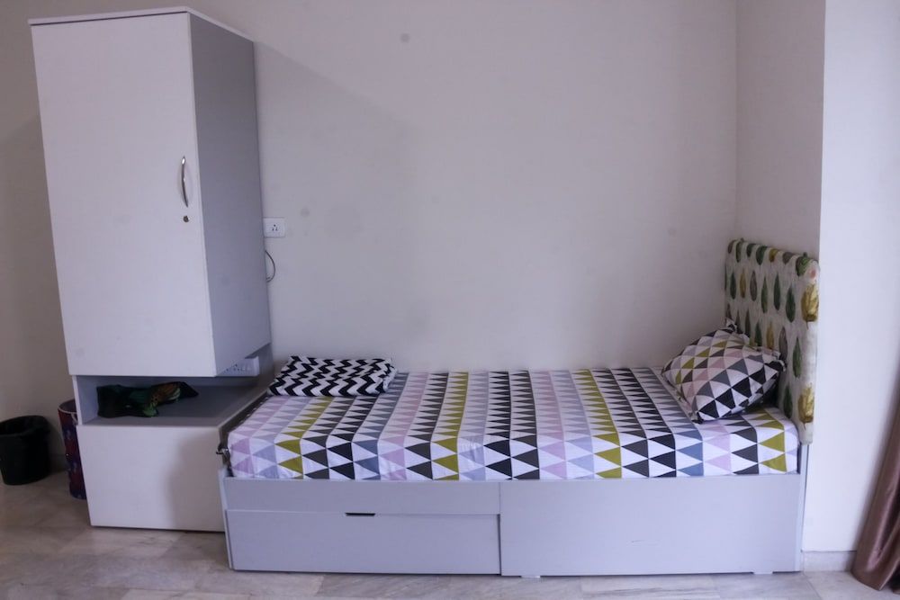 Urban Nomads - Hostel 4 Single Bed AC Room 7