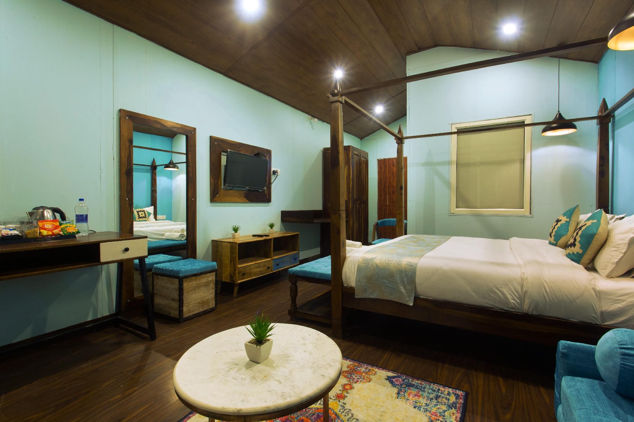 Luxury Cottage with Sitting Out