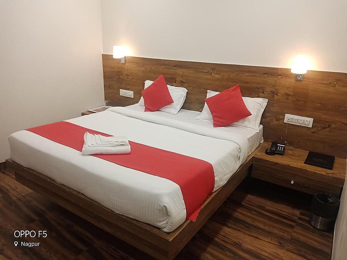 Hotel Star Zest House Deluxe Room