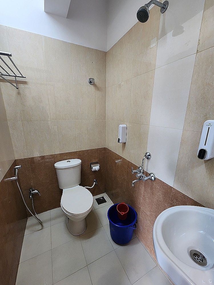 Luxury Shared Dormitory