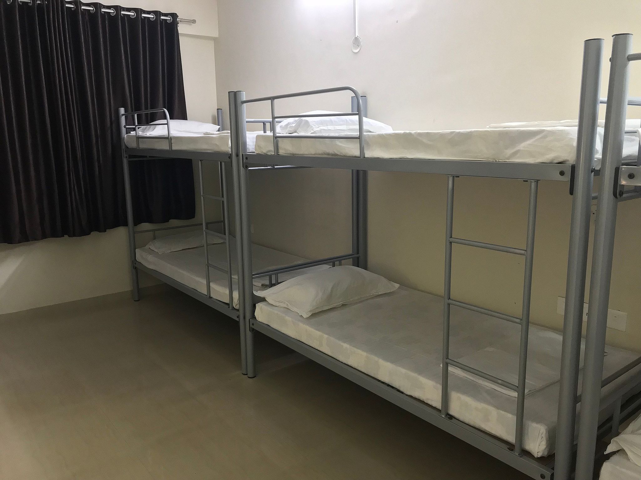 Non AC Male Only Dormitory (1 Bed in 7-Bunk Bed Non AC Dorm)