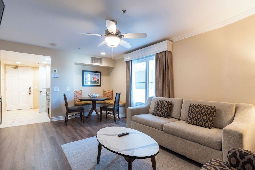 Coronado Beach Resort Suite, 2 Bedrooms, Non Smoking, Kitchenette 12