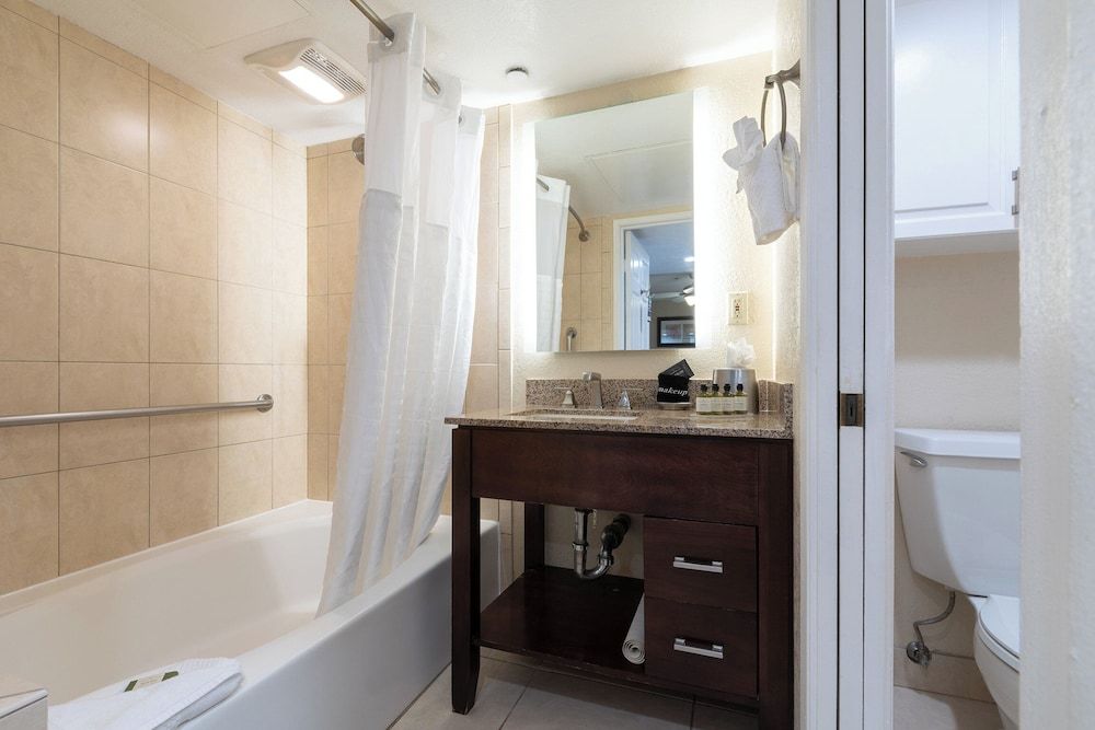 Coronado Beach Resort Suite, 1 Bedroom, Non Smoking, Kitchenette 6