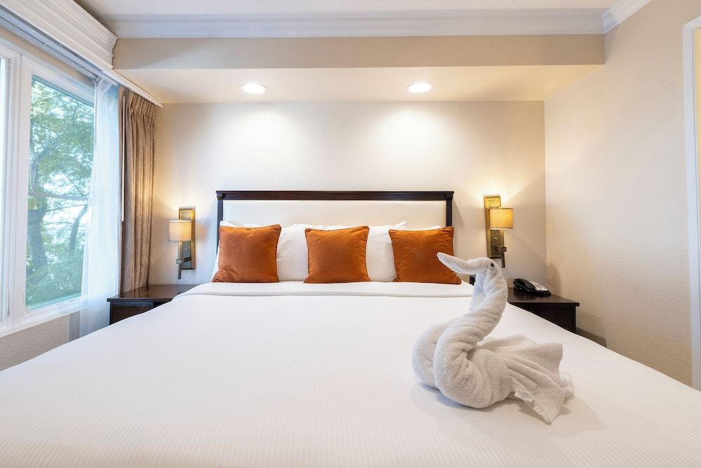 Coronado Beach Resort Suite, 2 Bedrooms, Non Smoking, Kitchenette 4