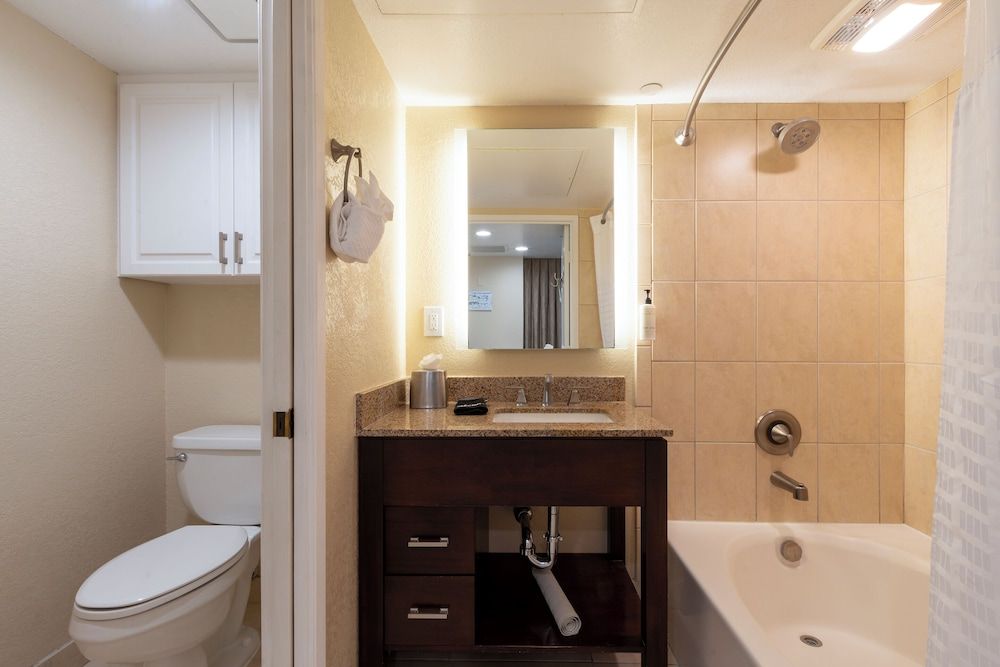 Coronado Beach Resort Suite, 2 Bedrooms, Non Smoking, Kitchenette 9