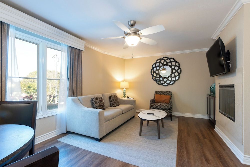 Coronado Beach Resort Suite, 2 Bedrooms, Non Smoking, Kitchenette 6