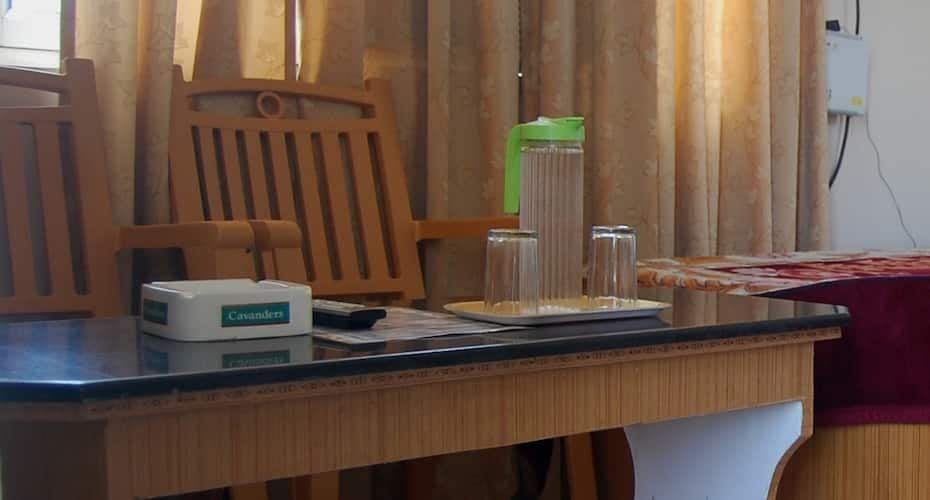 undefined FabHotel Grover 3