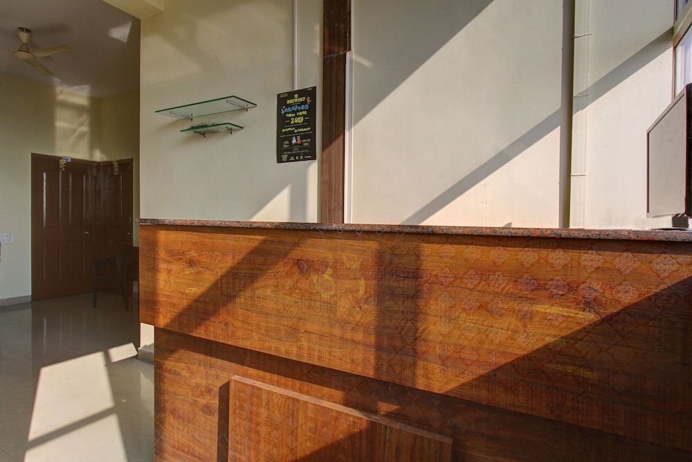 undefined OYO 27781 Sri Sai Comforts 7