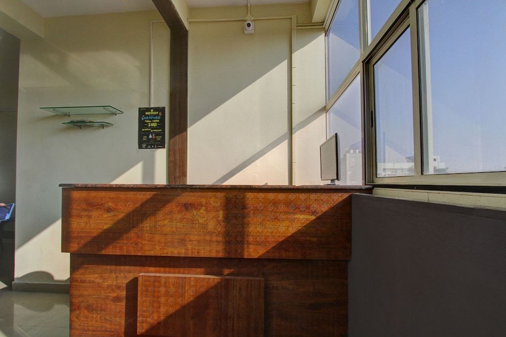 undefined OYO 27781 Sri Sai Comforts 8