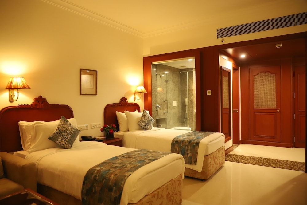 Hotel Chandela Khajuraho Deluxe Double or Twin Room 3