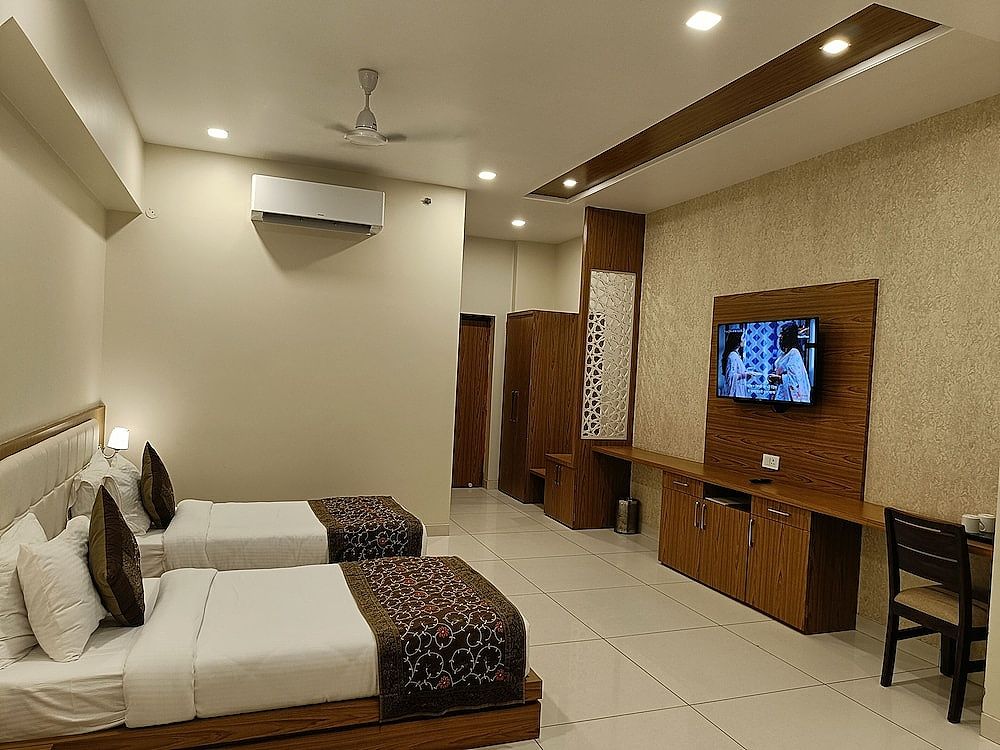 Savitri Resort Deluxe Double or Twin Room 6