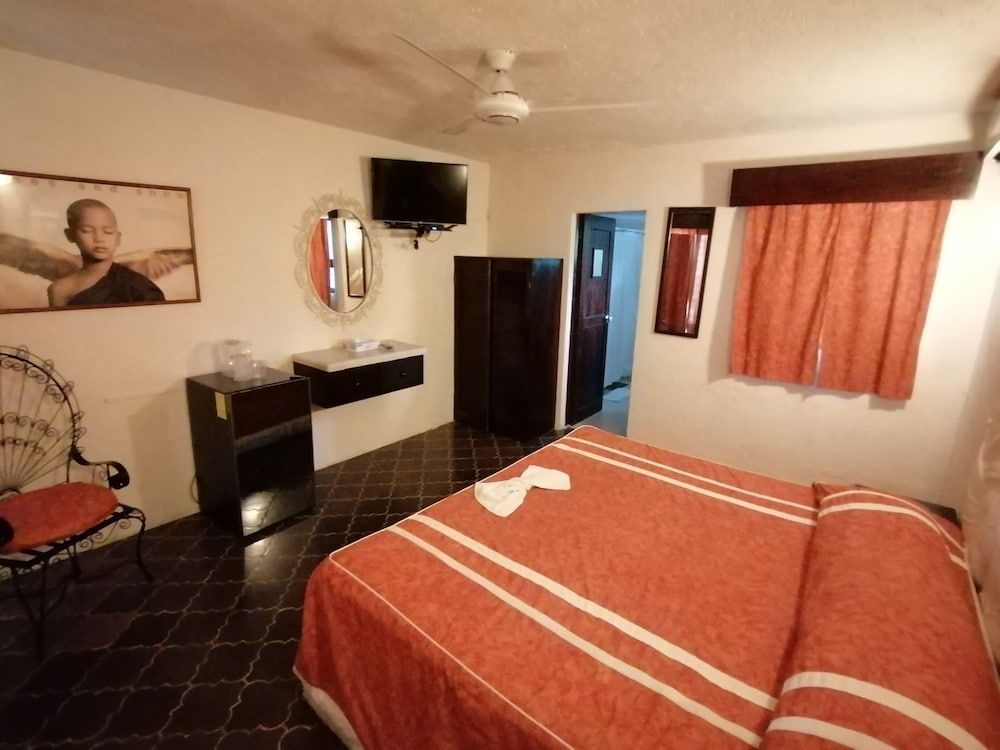 Villablanca Garden Beach Hotel Standard Room, Garden View 8