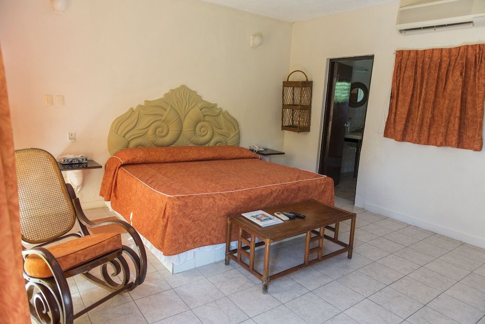 Villablanca Garden Beach Hotel Standard Room, Garden View 2