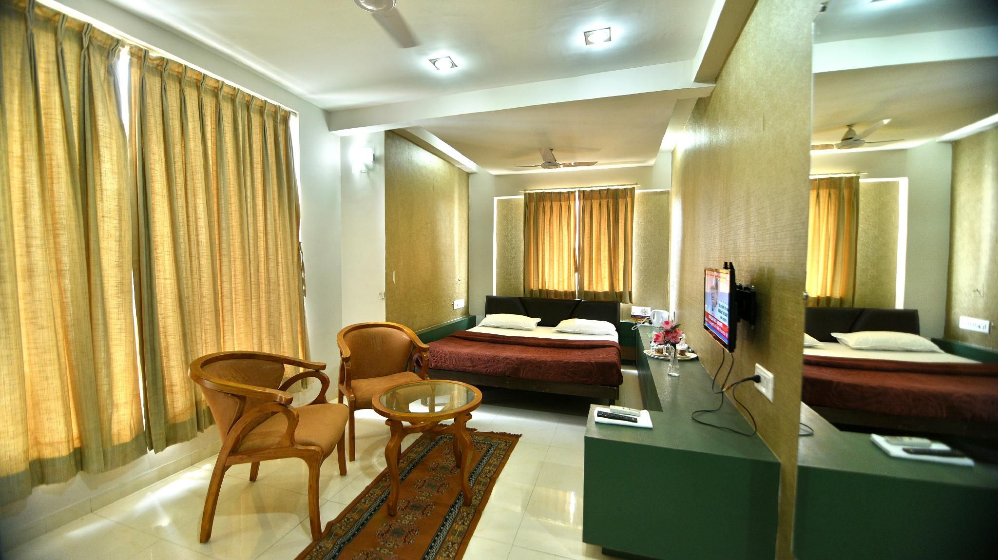 Deluxe Suite