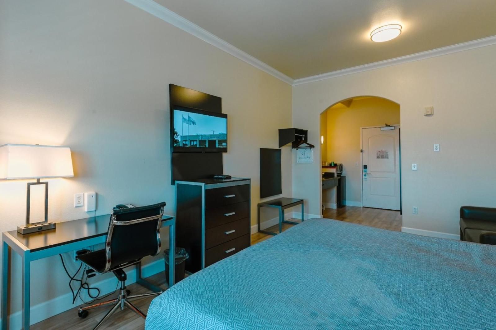 King Suite with Sofa Bed