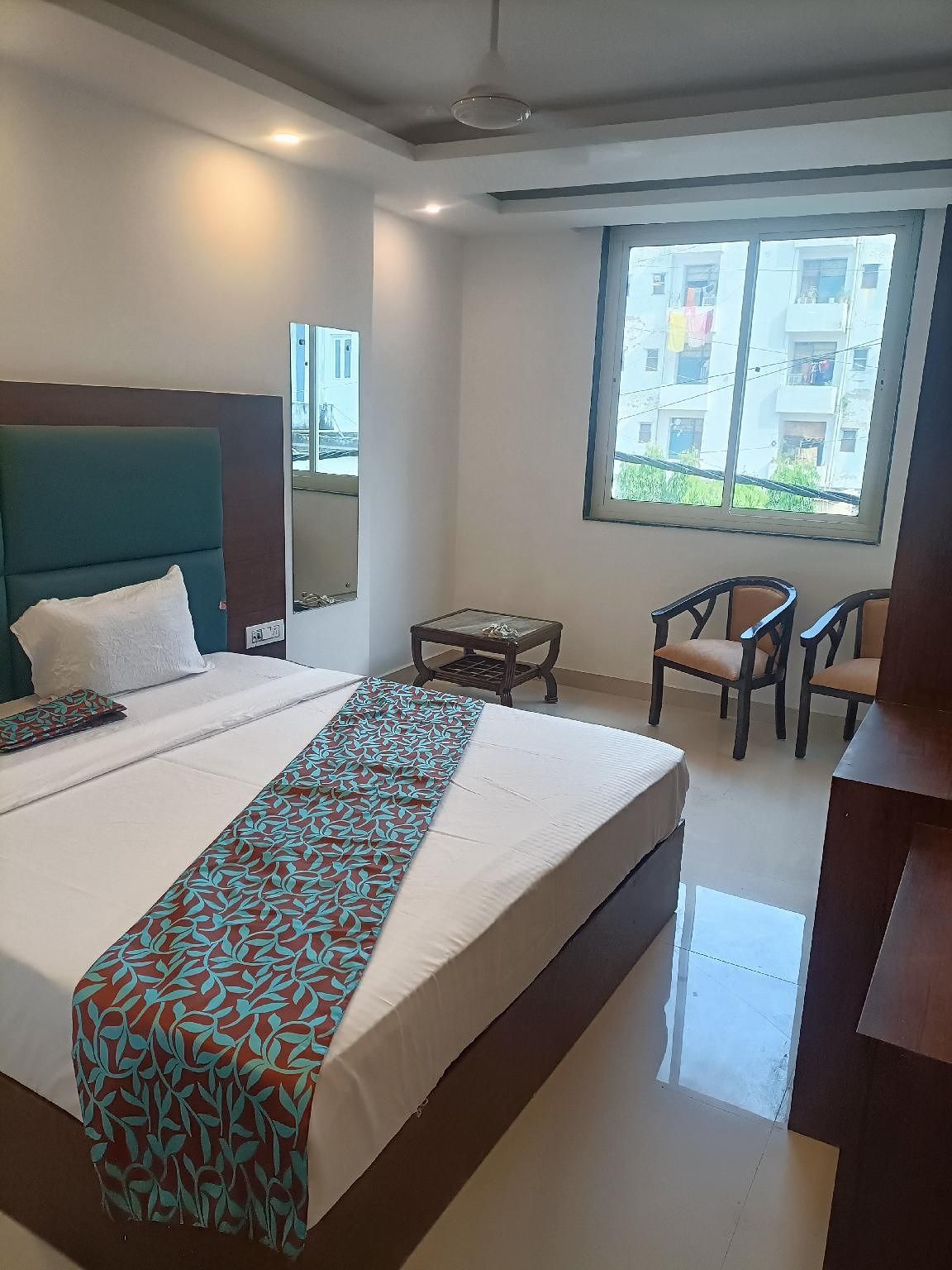 Hotel The Caves IGI Airport Delhi Deluxe Double Room 13