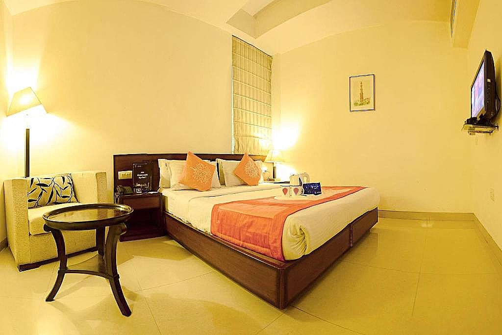 Hotel The Caves IGI Airport Delhi Deluxe Double Room 9