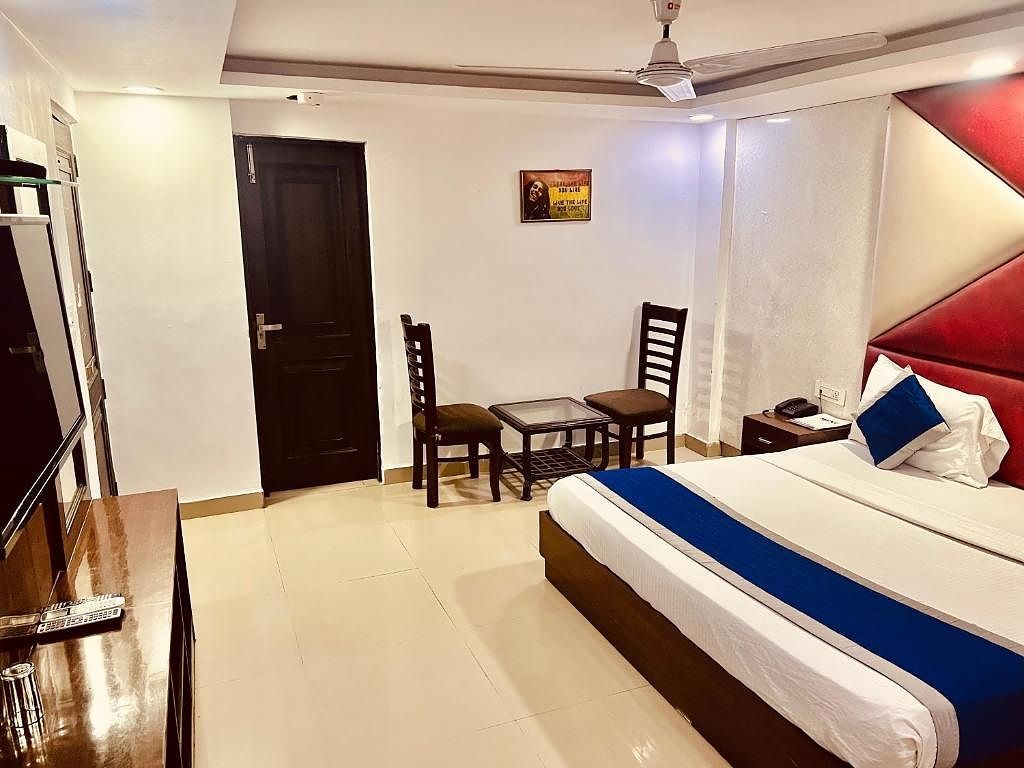 Hotel The Caves IGI Airport Delhi Deluxe Double Room 5
