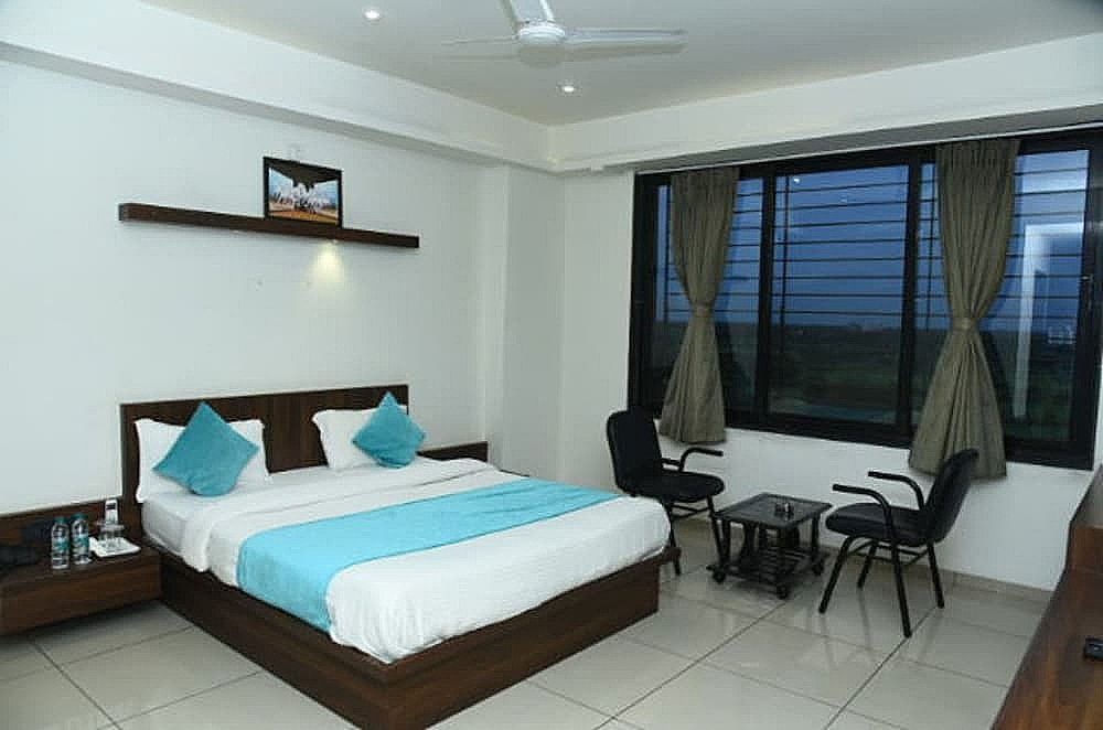 Hotel Sparsh Inn Deluxe AC Room 2