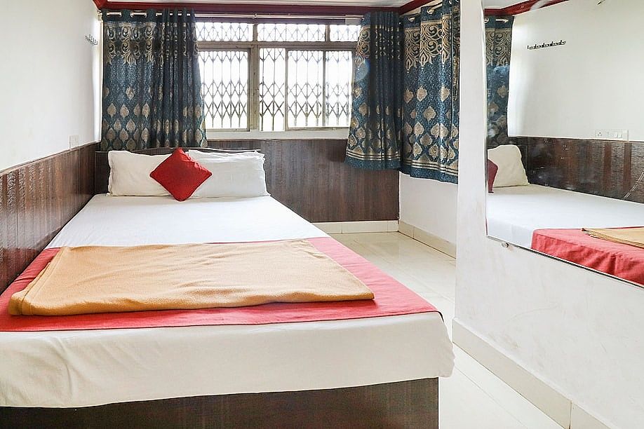 Viva Guest House Double Bedded Non AC Rooms 3