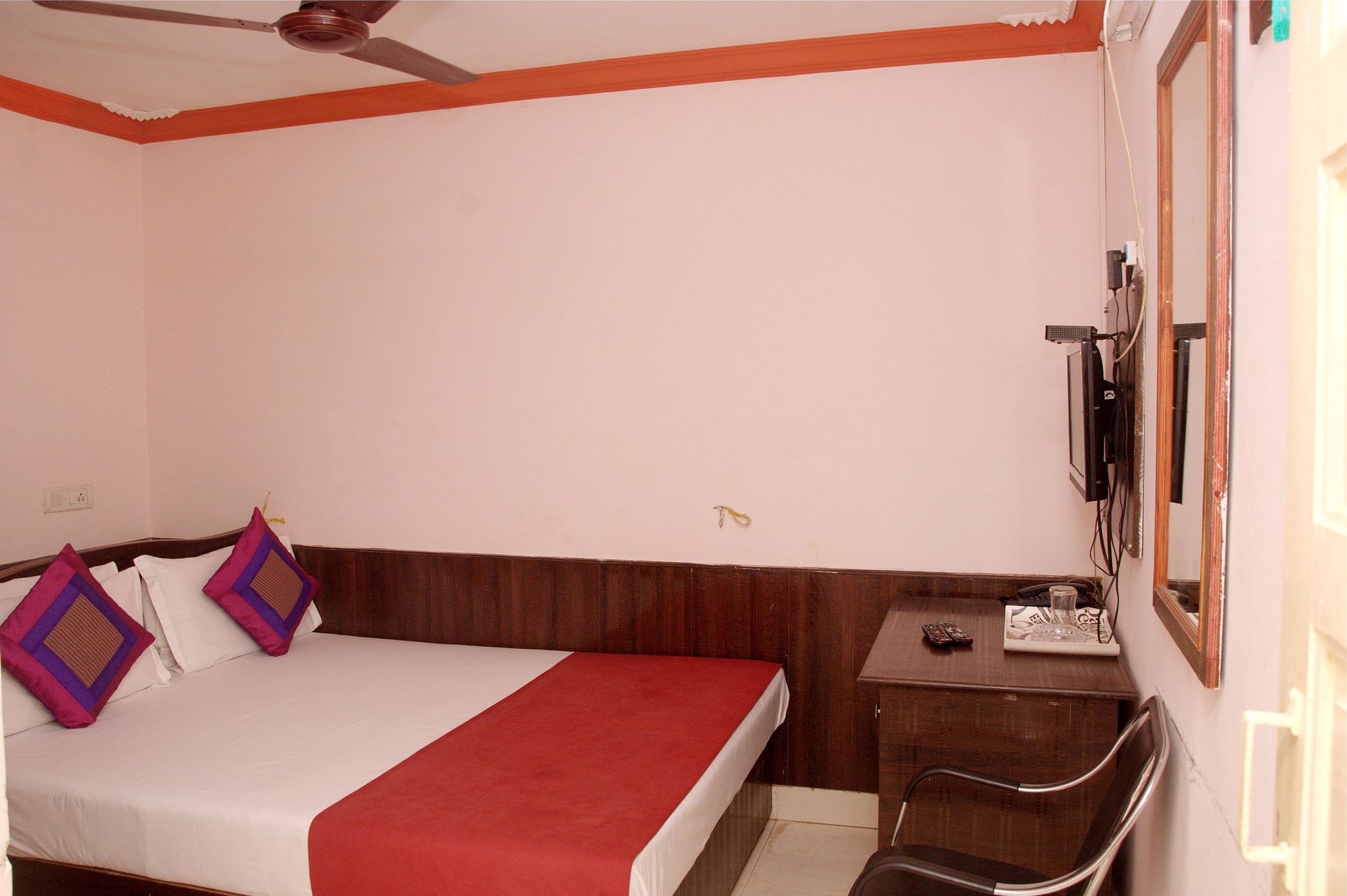 Viva Guest House Double Bedded Non AC Rooms 18